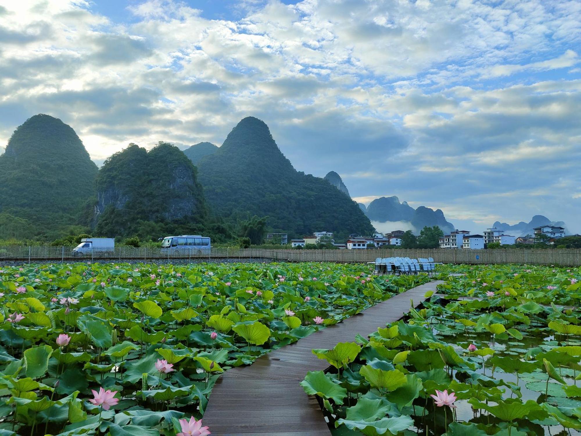 Hostal Yangshuo Tea Cozy--One Way Free Pick Up From Airport Or Ts 4 Nights Exterior foto
